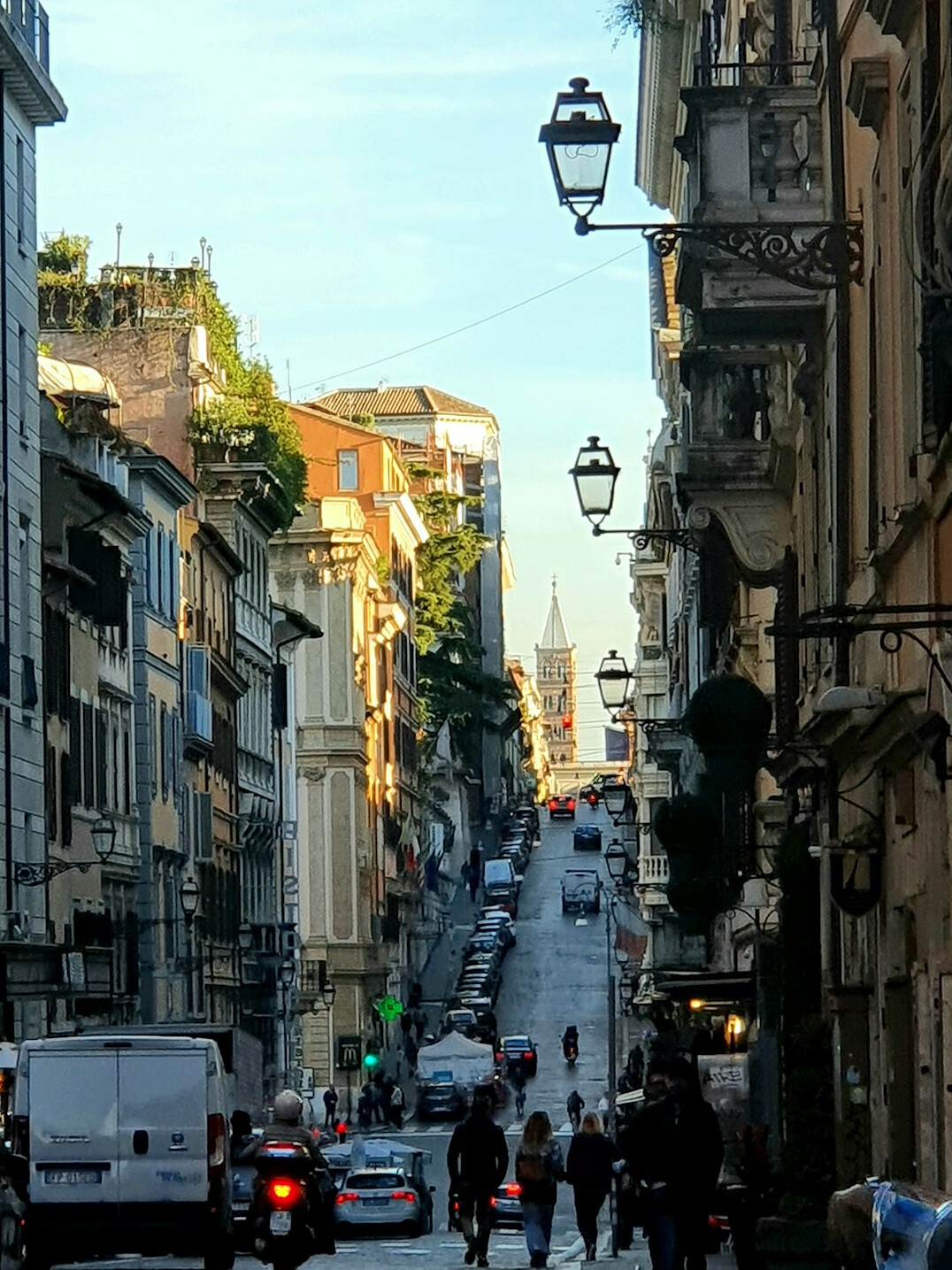 crowded metropolitan street